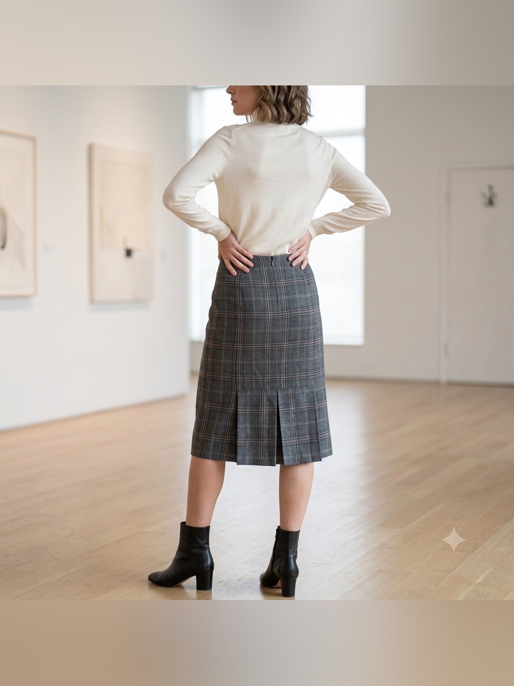 Talbots 100% Wool Plaid Skirt Size 12 Pleated Back Made in Japan